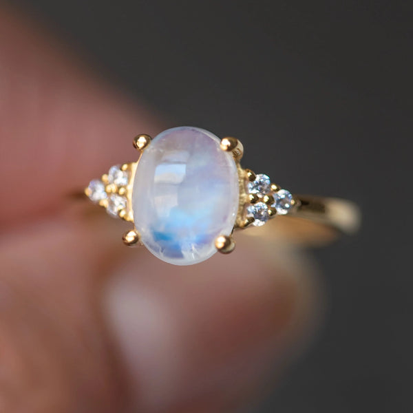 18K Gold Cabochon Moonstone Diamond Ring