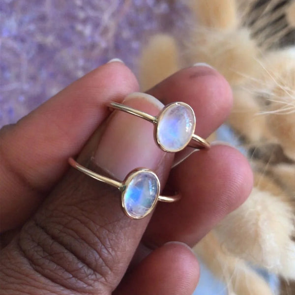 18K Gold Eve Moonstone Ring