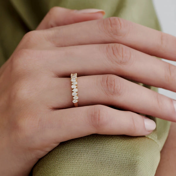 18K Gold Pear Diamond Ring